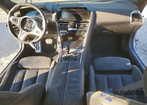 2022 BMW M850Xi z USA, uszkodzony, nr VIN WBAGV8C05NCJ84106